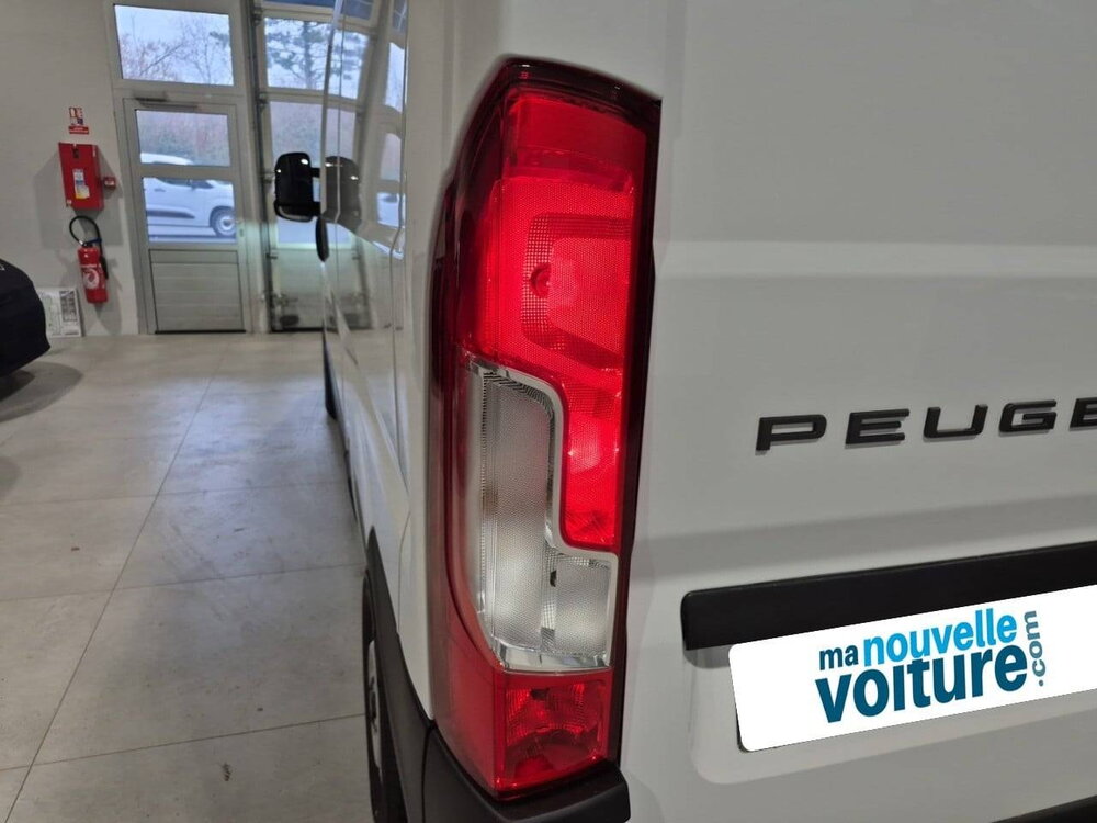 Occasion PEUGEOT Boxer BOXER FGN TOLE 3.3 T DIESEL L2H2 140 CH MANUELLE