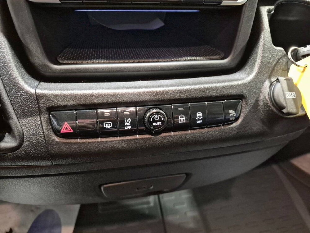 Occasion PEUGEOT Boxer BOXER FGN TOLE 3.3 T DIESEL L2H2 140 CH MANUELLE