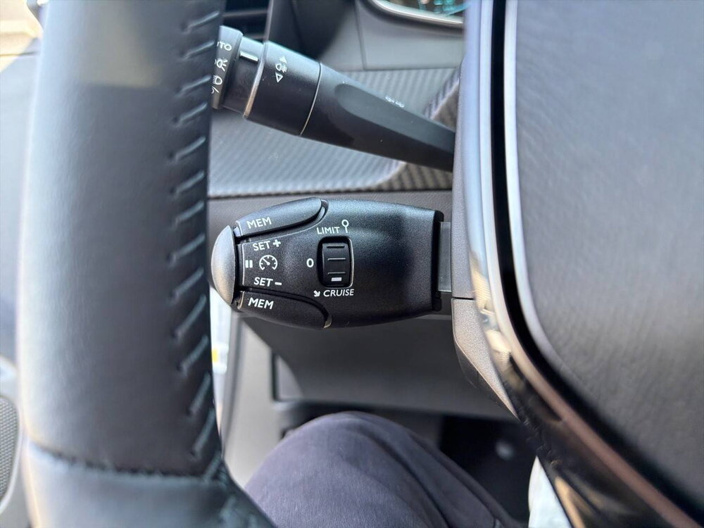 Occasion PEUGEOT 2008 2008 Hybrid 110 e-DCS6 - Edition