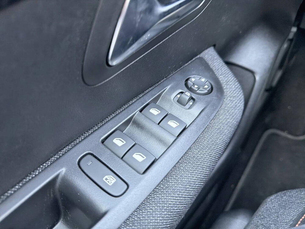 Occasion PEUGEOT 208 208 Hybrid 110 ch e-DCS6 - Edition