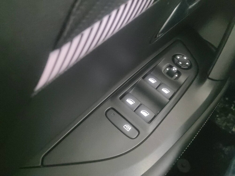Occasion PEUGEOT 2008 2008 Hybrid 145 e-DCS6 - Allure