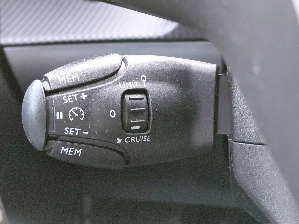 Occasion PEUGEOT 208 208 PureTech 100 S&S EAT8 - Allure Pack