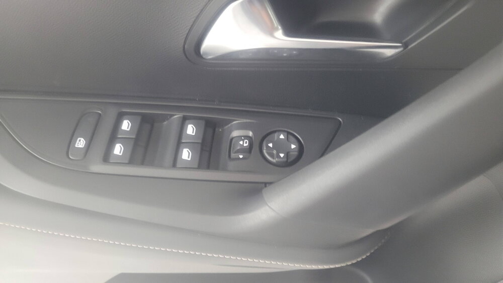 Occasion PEUGEOT 2008 2008 Hybrid 145 e-DCS6 - Allure