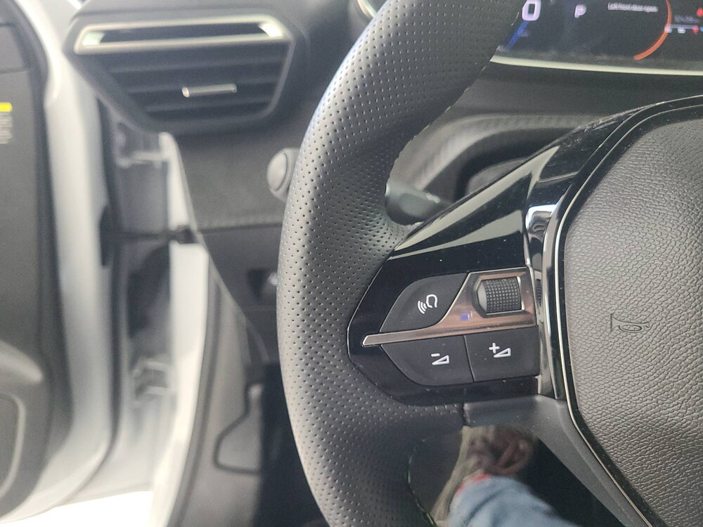 Occasion PEUGEOT 208 208 Hybrid 145 ch e-DCS6 - GT