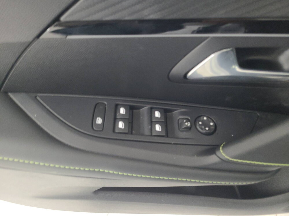 Occasion PEUGEOT 208 208 Hybrid 145 ch e-DCS6 - GT