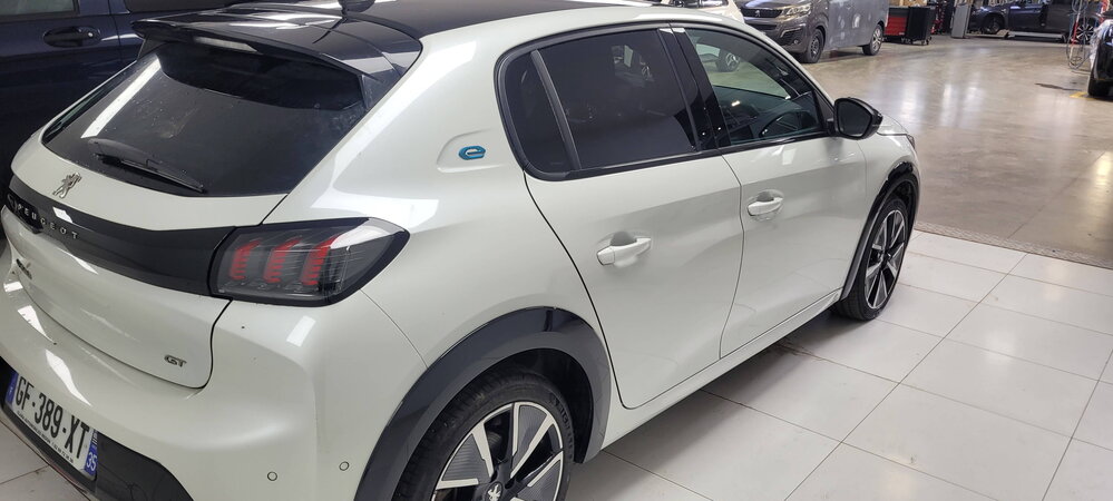 Occasion PEUGEOT 208 208 Electrique 50 kWh 136ch - GT