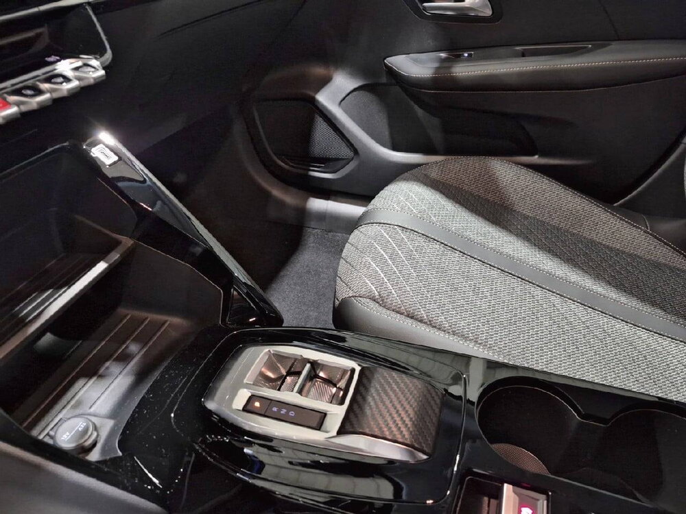 Occasion PEUGEOT 208 208 Hybrid 110 e-DCS6 - Allure
