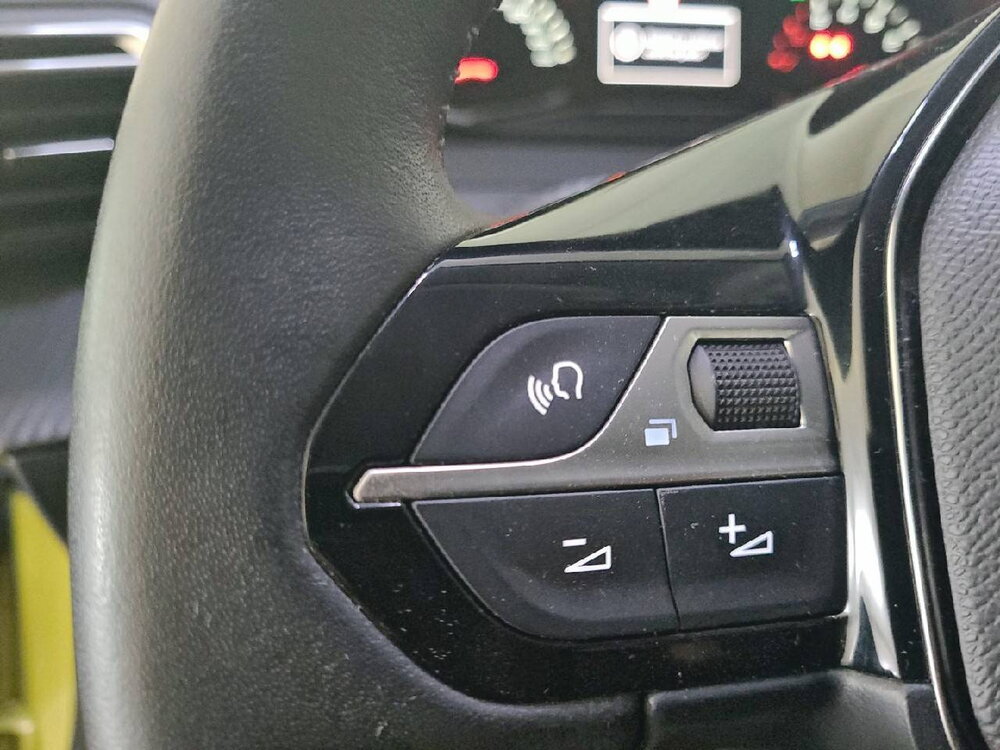 Occasion PEUGEOT 208 208 PureTech 100 S&S BVM6 - Active