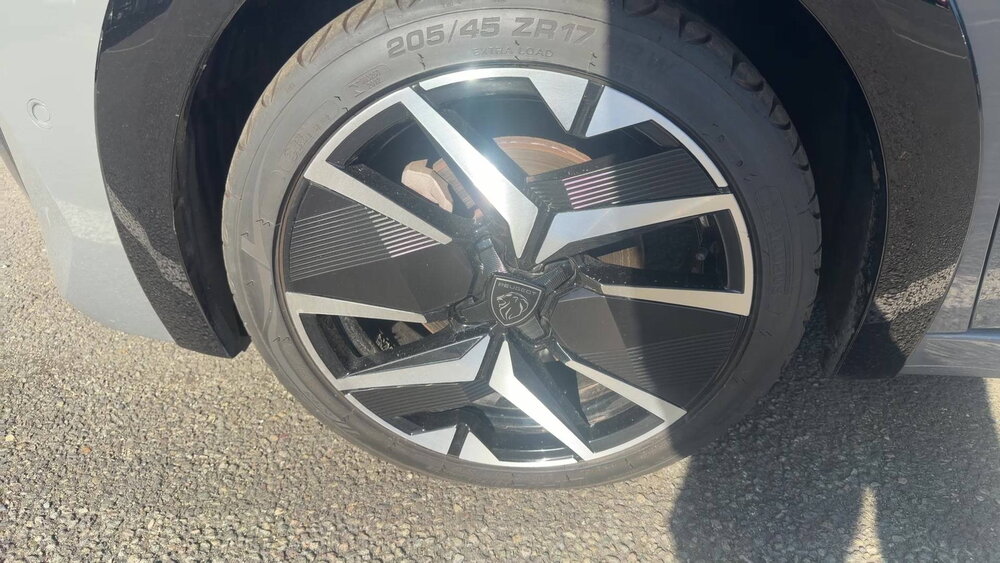 Occasion PEUGEOT 208 208 Hybrid 136 e-DCS6 - GT