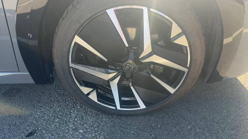 Occasion PEUGEOT 208 208 Hybrid 136 e-DCS6 - GT