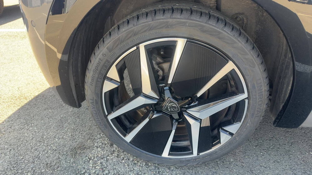 Occasion PEUGEOT 208 208 Hybrid 136 e-DCS6 - GT