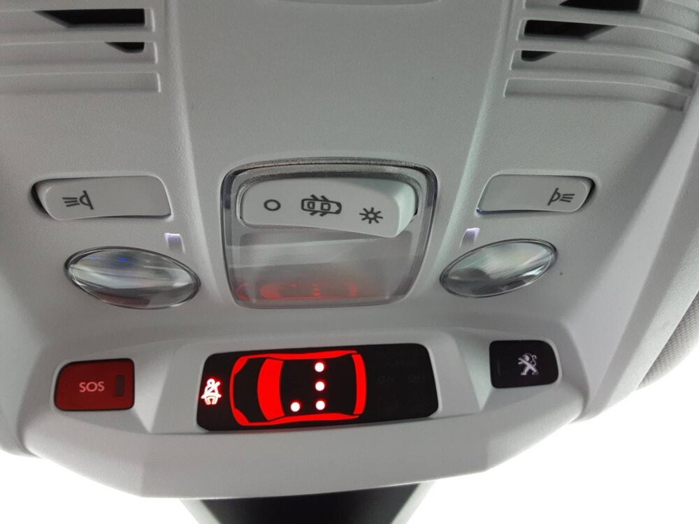 Occasion PEUGEOT 3008 3008 Hybrid 225 e-EAT8 - Allure pack
