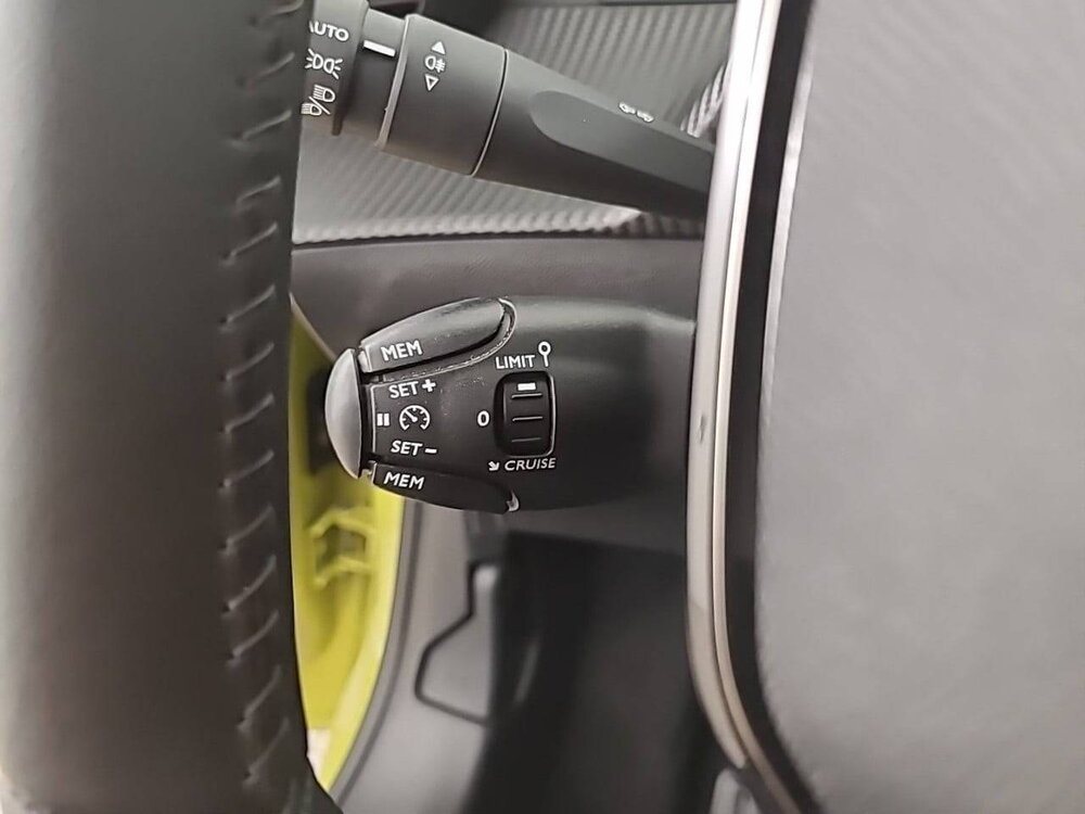 Occasion PEUGEOT 208 208 PureTech 100 S&S BVM6 - Active