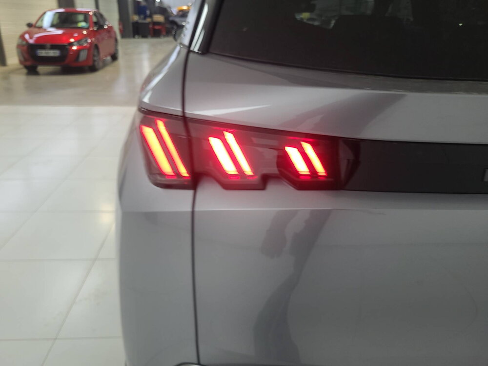 Occasion PEUGEOT 5008 5008 Hybrid 145 ch e-DCS6 - Allure