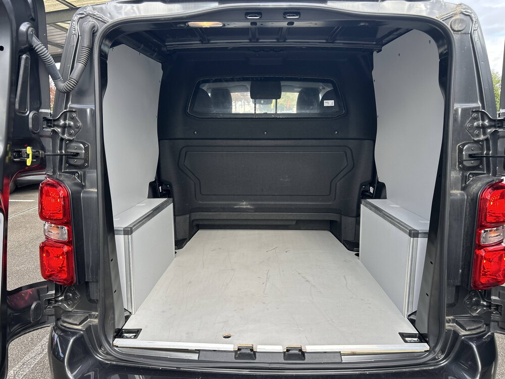 Occasion PEUGEOT Expert EXPERT CA FIXE M BLUEHDI 145 S&S EAT8
