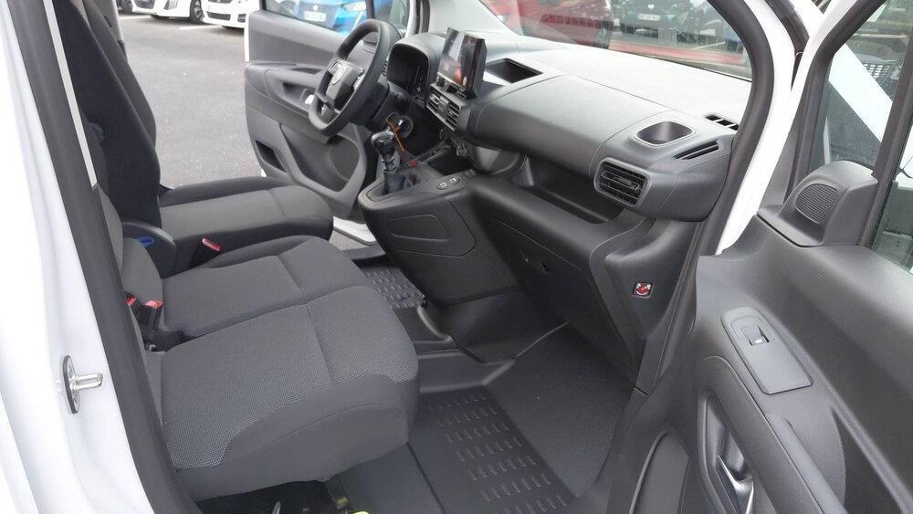 Occasion CITROEN Berlingo BERLINGO VAN M DIESEL 130 CH MANUELLE CHARGE UTILE MAJOREE