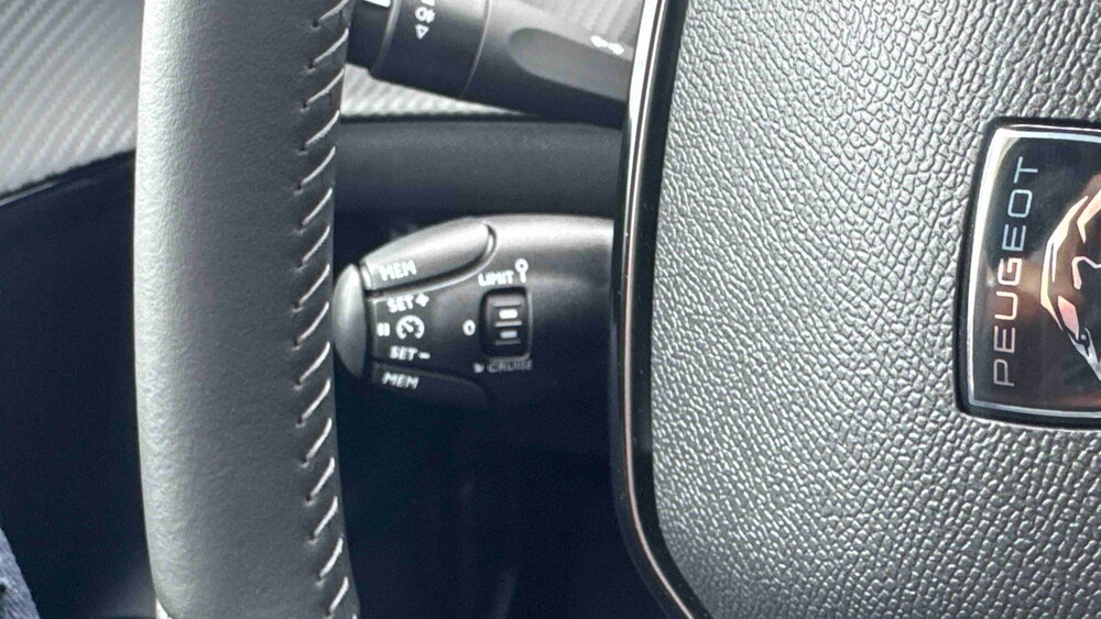 Occasion PEUGEOT 208 208 Hybrid 110 ch e-DCS6 - Allure