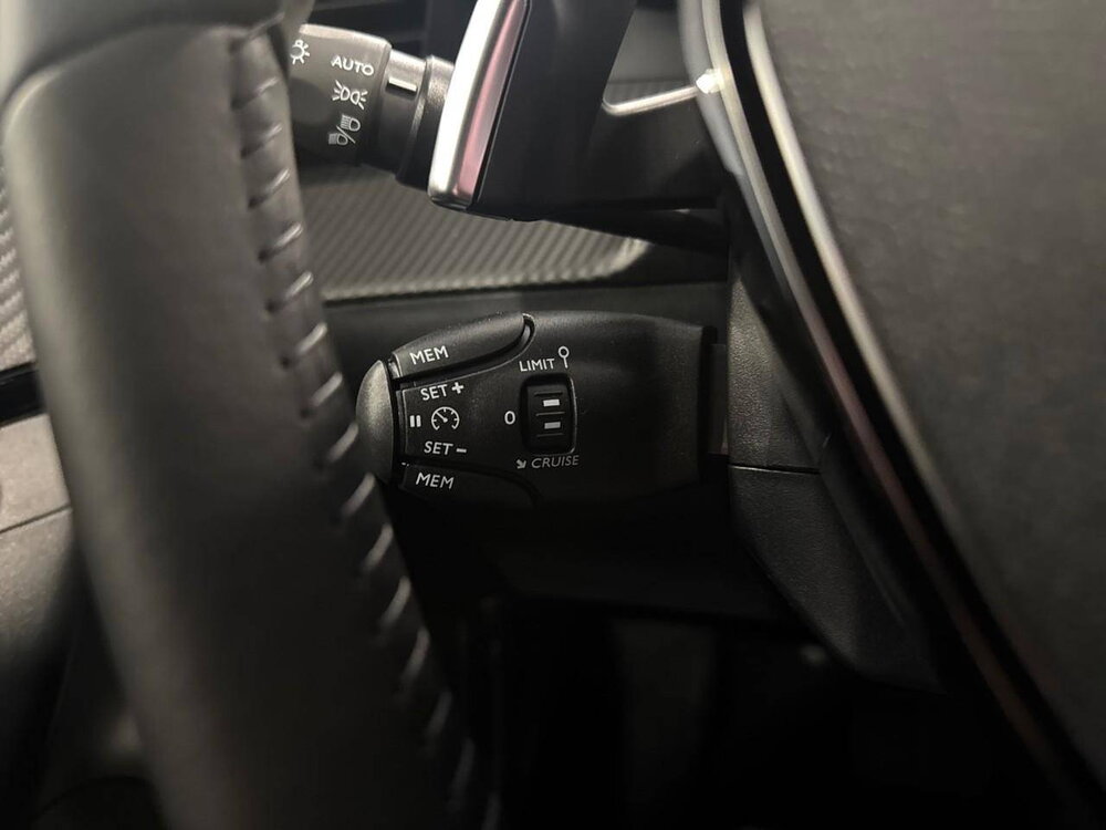 Occasion PEUGEOT 2008 2008 Hybrid 145 ch e-DCS6 - Allure