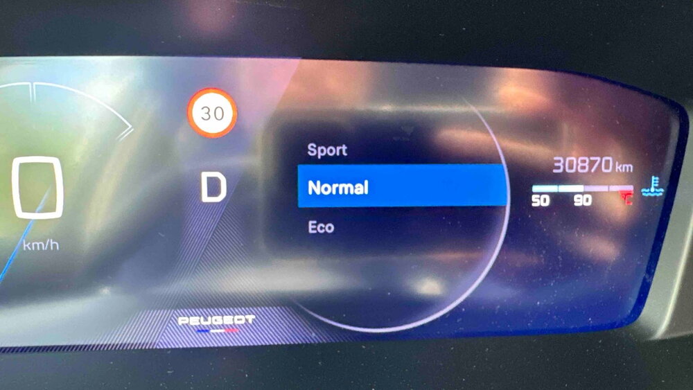 Occasion PEUGEOT 208 208 Hybrid 100 e-DCS6 - Allure