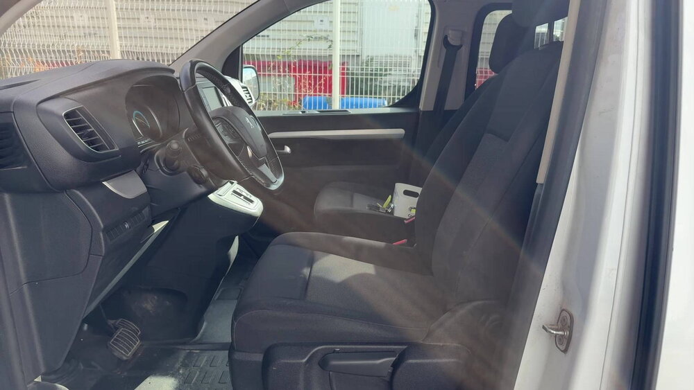 Occasion PEUGEOT Expert EXPERT CA FIXE M ELECTRIQUE 75KWH 136CH