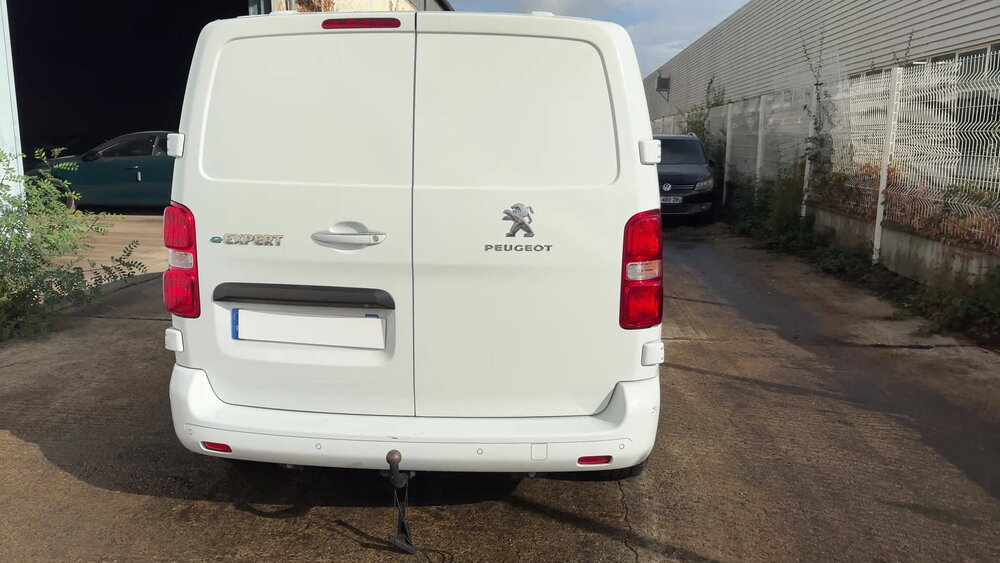 Occasion PEUGEOT Expert EXPERT CA FIXE M ELECTRIQUE 75KWH 136CH