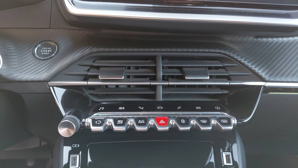 Occasion PEUGEOT 208 208 Electrique 50 kWh 136ch - GT