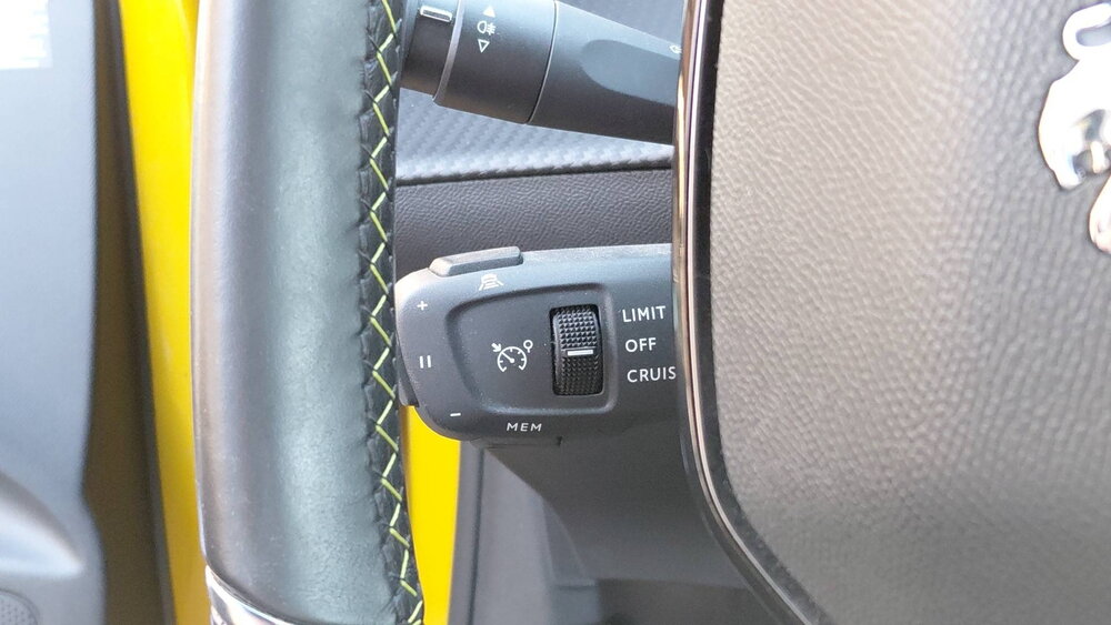 Occasion PEUGEOT 208 208 Electrique 50 kWh 136ch - GT