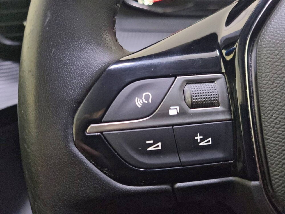 Occasion PEUGEOT 208 208 PureTech 100 S&S BVM6 - Allure