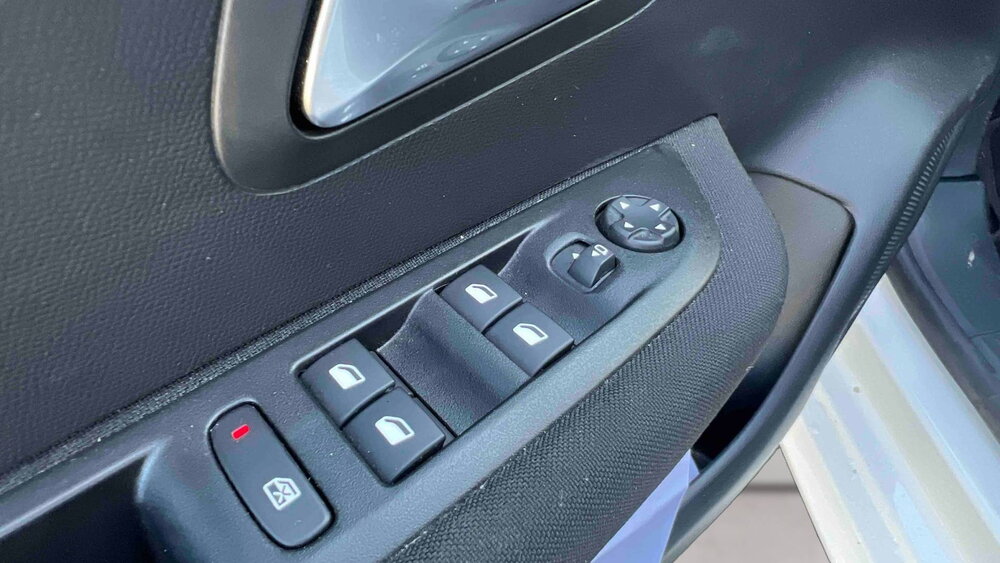 Occasion PEUGEOT 208 208 Electrique 50 kWh 136ch - Like