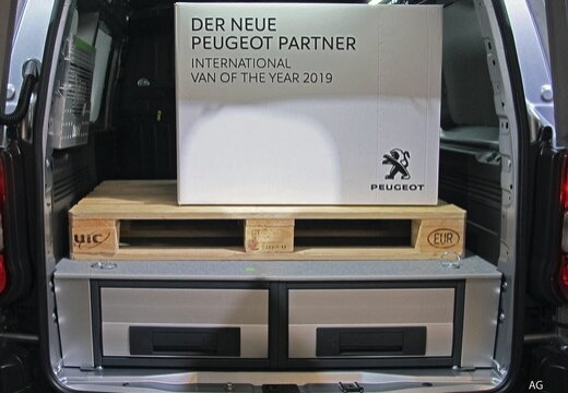 Occasion PEUGEOT Partner PARTNER FOURGON STANDARD 650 KG BLUEHDI 100 S&S BVM6 - PREMIUM