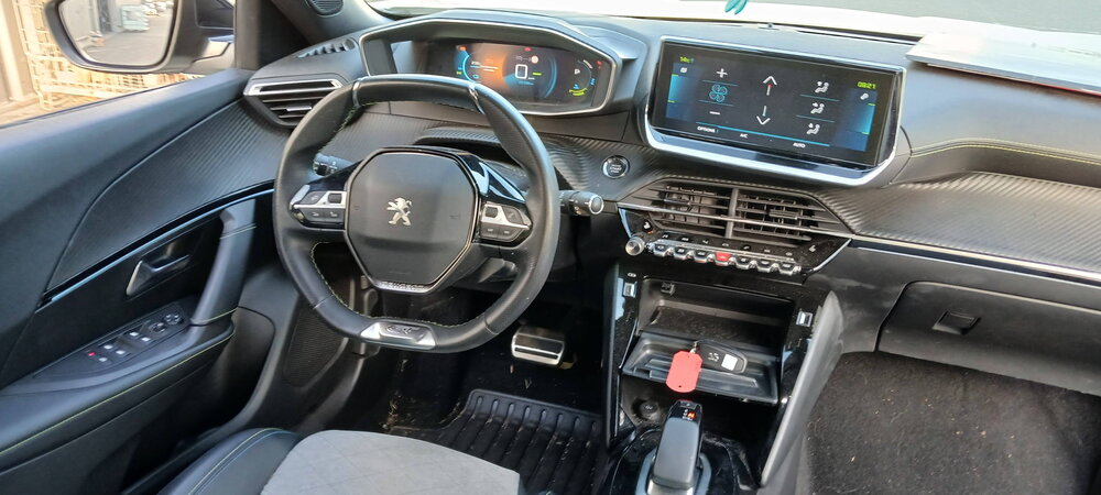 Occasion PEUGEOT 2008 2008 Moteur électrique 136 ch - GT