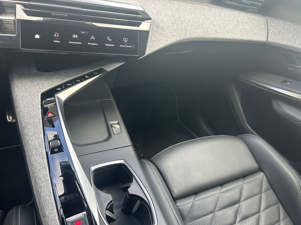 Occasion PEUGEOT 3008 3008 Hybrid 136 e-DCS6 - GT