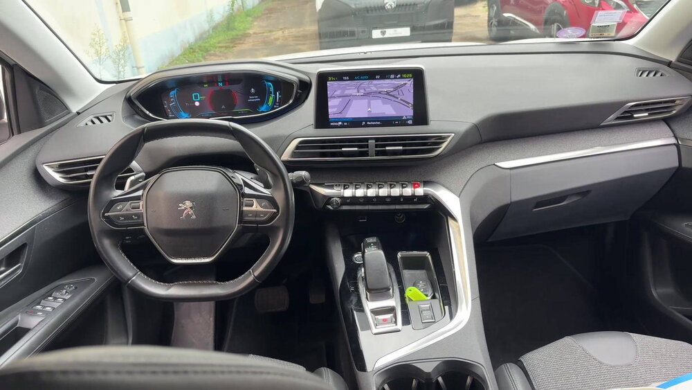 Occasion PEUGEOT 3008 3008 Hybrid 225 e-EAT8 - Allure