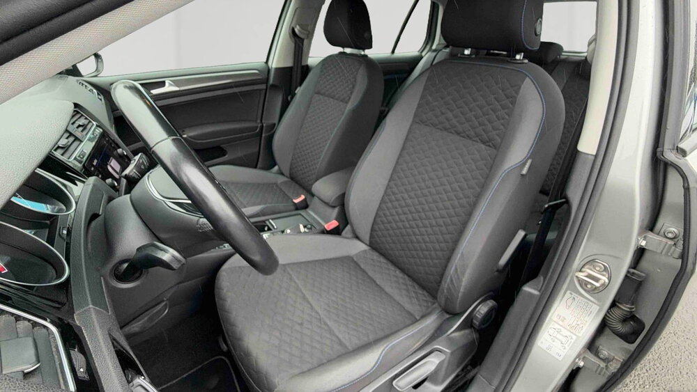 Occasion VOLKSWAGEN Golf Golf 1.0 TSI 115 BVM6 - Connect