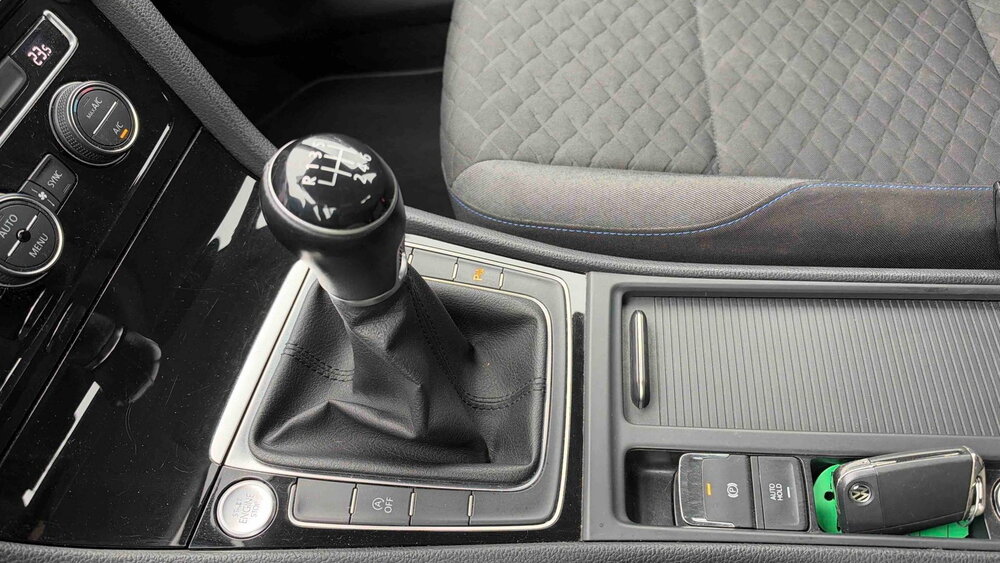 Occasion VOLKSWAGEN Golf Golf 1.0 TSI 115 BVM6 - Connect