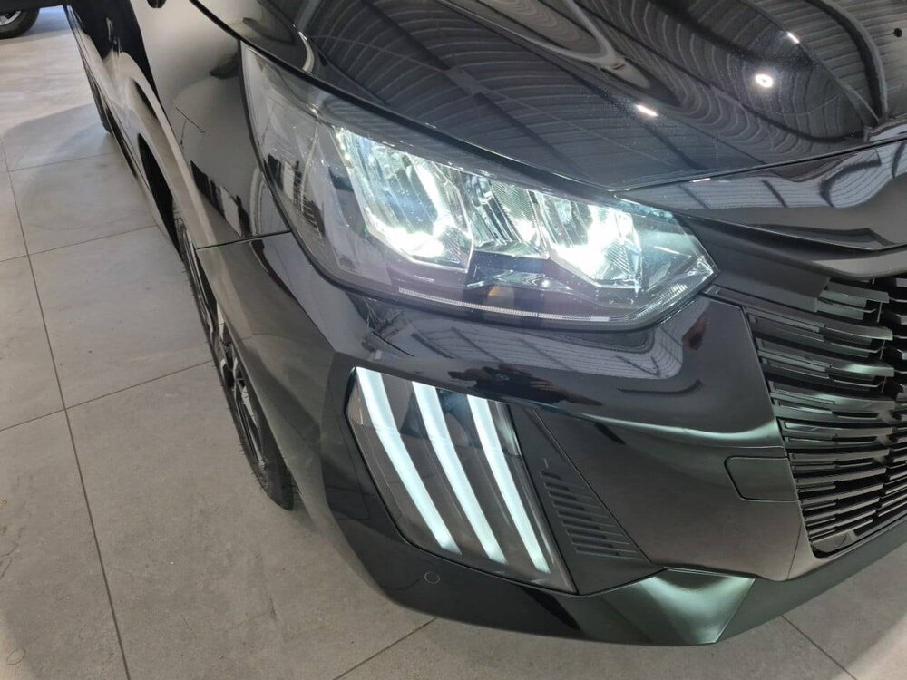 Occasion PEUGEOT 208 208 Hybrid 110 ch e-DCS6 - série spéciale EDITION