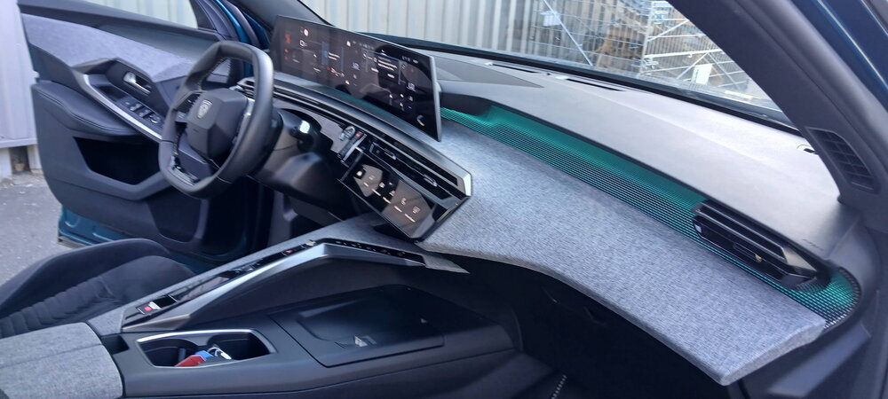 Occasion PEUGEOT 3008 3008 Hybrid 136 e-DCS6 - GT