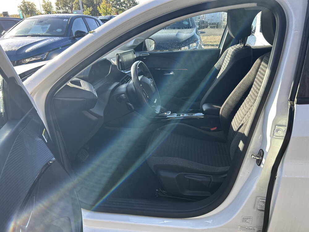 Occasion PEUGEOT 208 208 ELECTRIQUE 50 KWH 136 - ACTIVE BUSINESS R