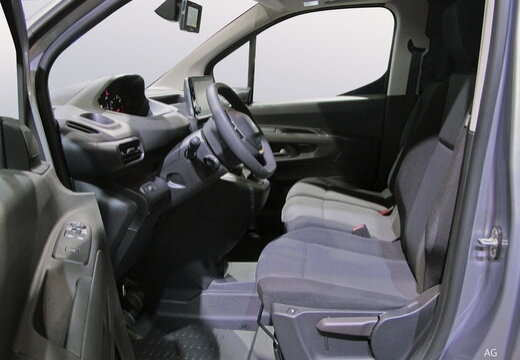 Occasion PEUGEOT Partner E-PARTNER FGN 136 CH M CHARG UT MAJ 54 KWH AUT