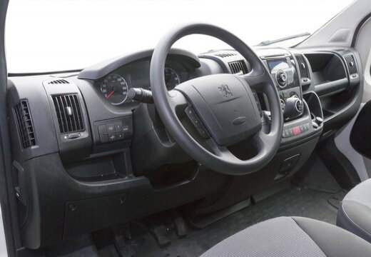 Occasion PEUGEOT Boxer BOXER TOLE 333 L2H2 2.2 E-HDI 130 - PACK CD CLIM NAV