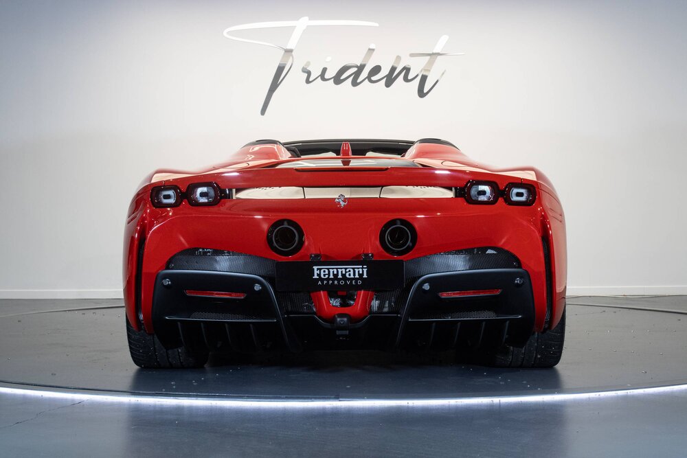 Occasion FERRARI ferrari sf90 spider SF90 Spider 4.0 V8 780 ch PHEV