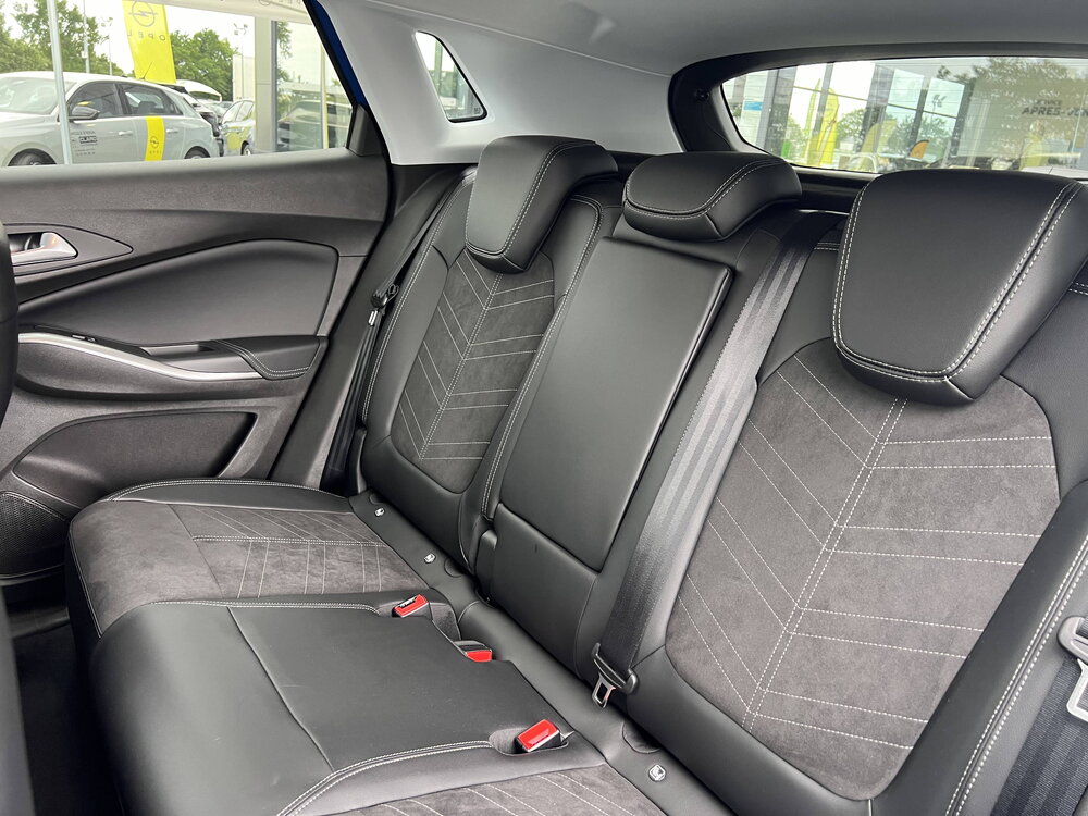Occasion OPEL Grandland Grandland Hybrid 225 ch BVA8 - Elegance Business
