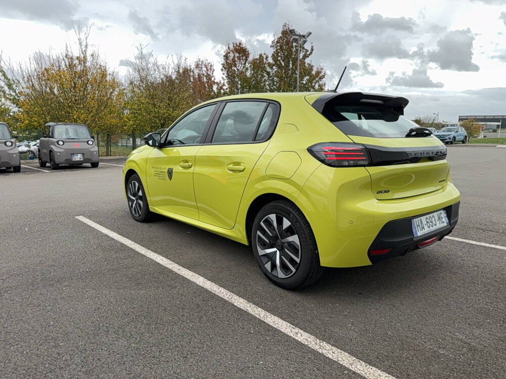 Occasion PEUGEOT 208 208 Hybrid 100 e-DCS6 - Style
