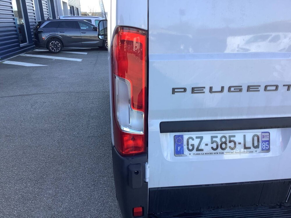 Occasion PEUGEOT Boxer BOXER FOURGON TOLE 3.5 T L2H2 140 S&S BVM6