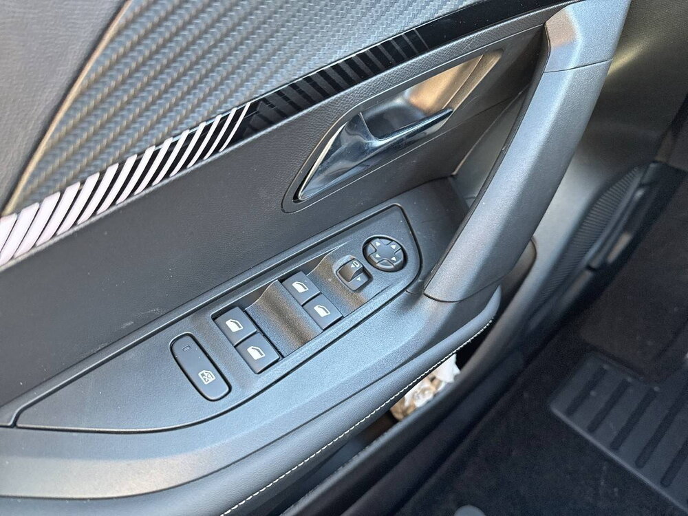 Occasion PEUGEOT 2008 2008 Hybrid 136 e-DCS6 - Allure
