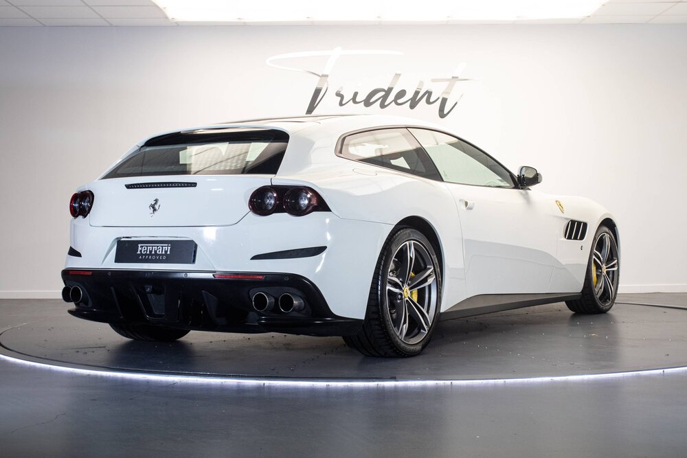 Occasion FERRARI ferrari gtc4 lusso GTC4 Lusso V12 6.0 690ch