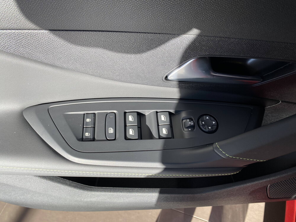 Occasion PEUGEOT 308 308 Hybrid 136 e-DCS6 - GT