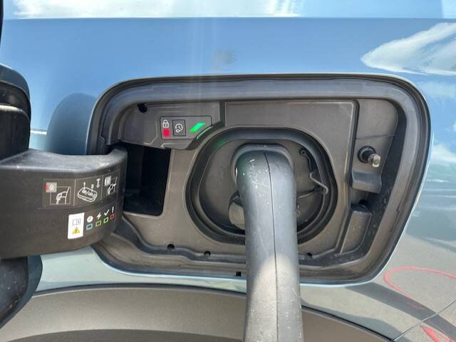 Occasion PEUGEOT 3008 3008 Electrique 73 kWh 210 ch - Allure