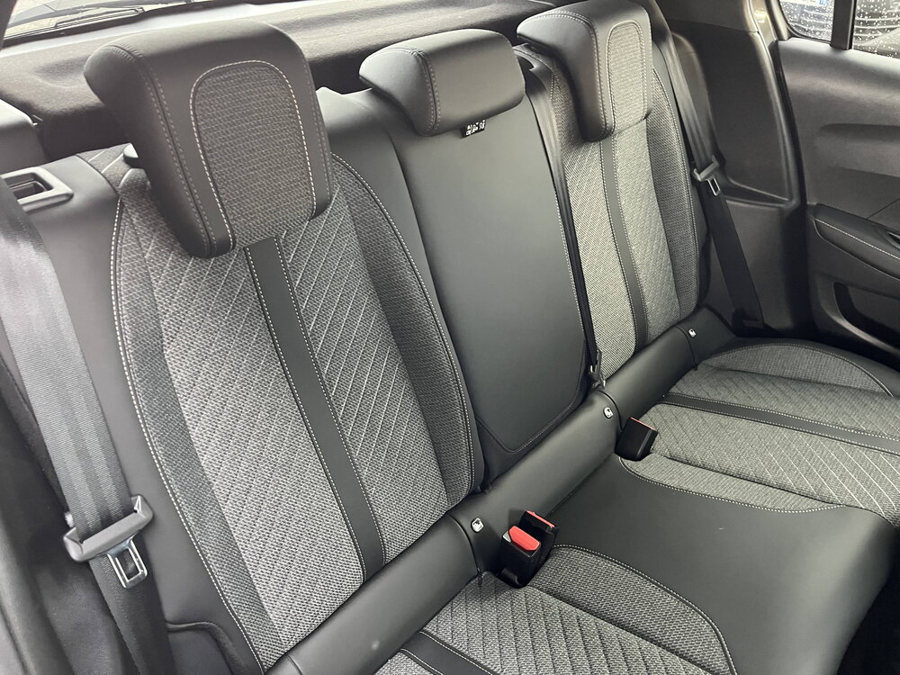 Occasion PEUGEOT 208 208 Hybrid 136 e-DCS6 - Allure