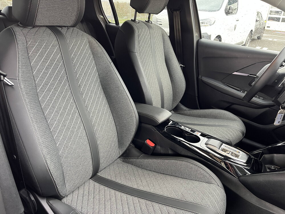 Occasion PEUGEOT 208 208 Hybrid 136 e-DCS6 - Allure